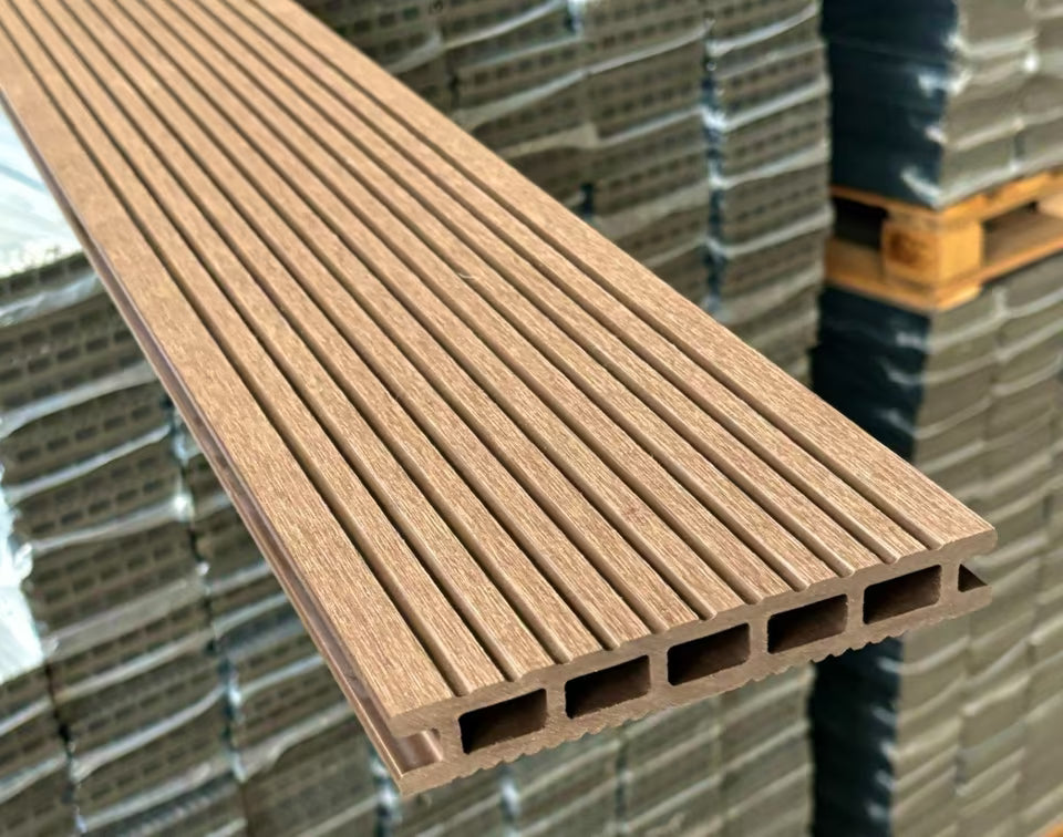 WPC Dielen Kaffee 4m/3m - Aktion Salzwedel